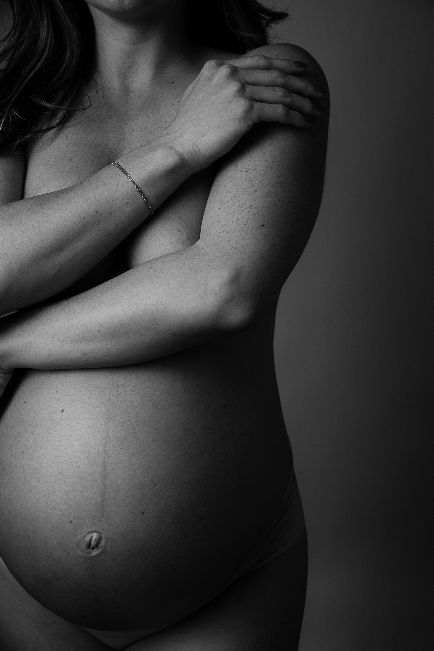 maternity luxury photoshoot session in austin texas by Inspire by Laura